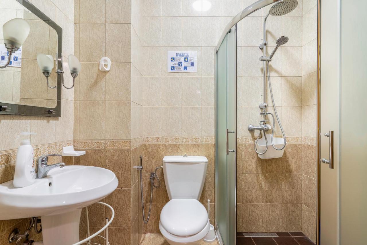 Hostel Nena Semi Tiranë Ngoại thất bức ảnh